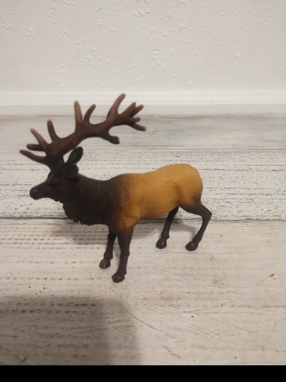 Deer Bull Deer Figure Safari North American Wildlife Animal